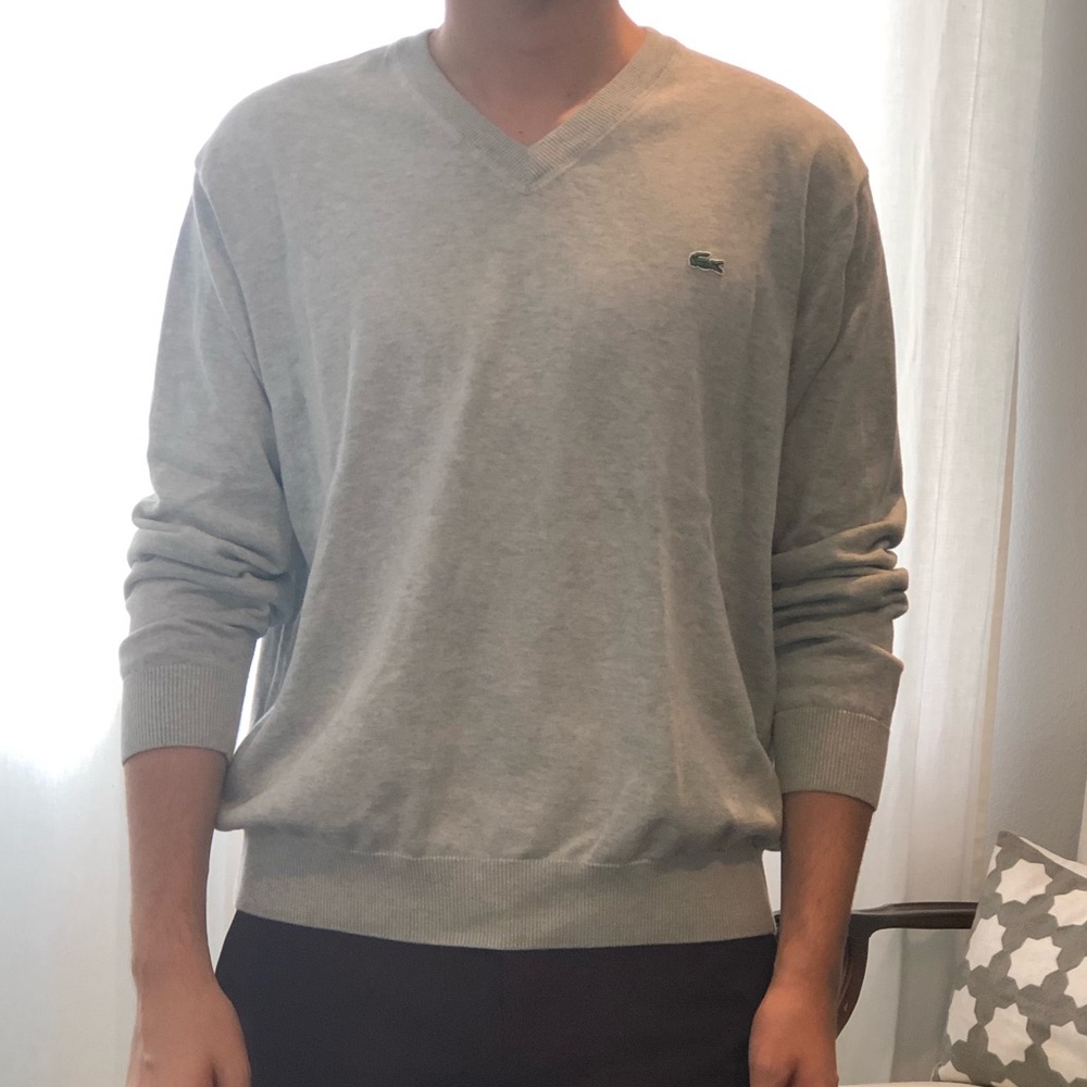 LACOSTE V-NECK SWEATER (GRAY)